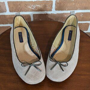 American Eagle Suede Flats (new)